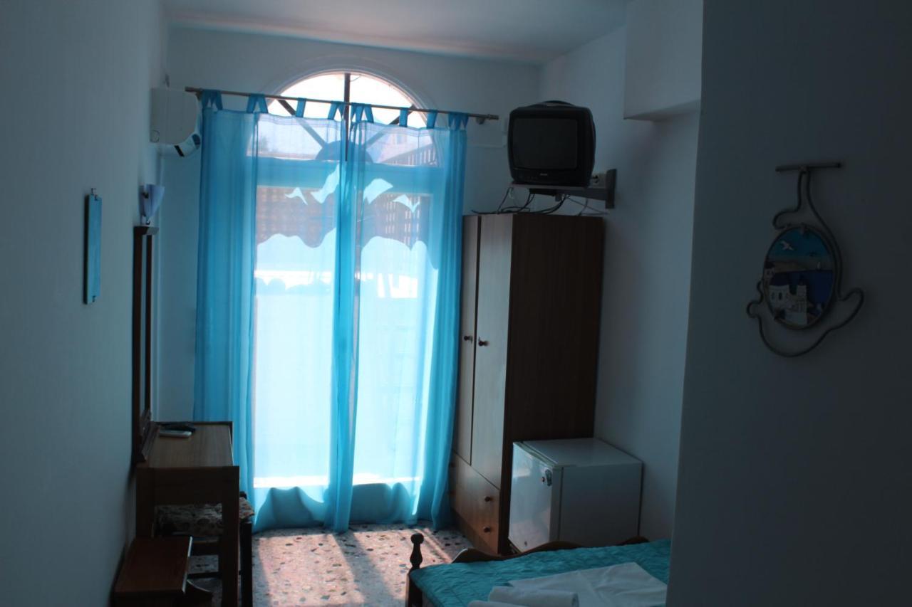 Santa Irini Hotel Perissa  Dış mekan fotoğraf