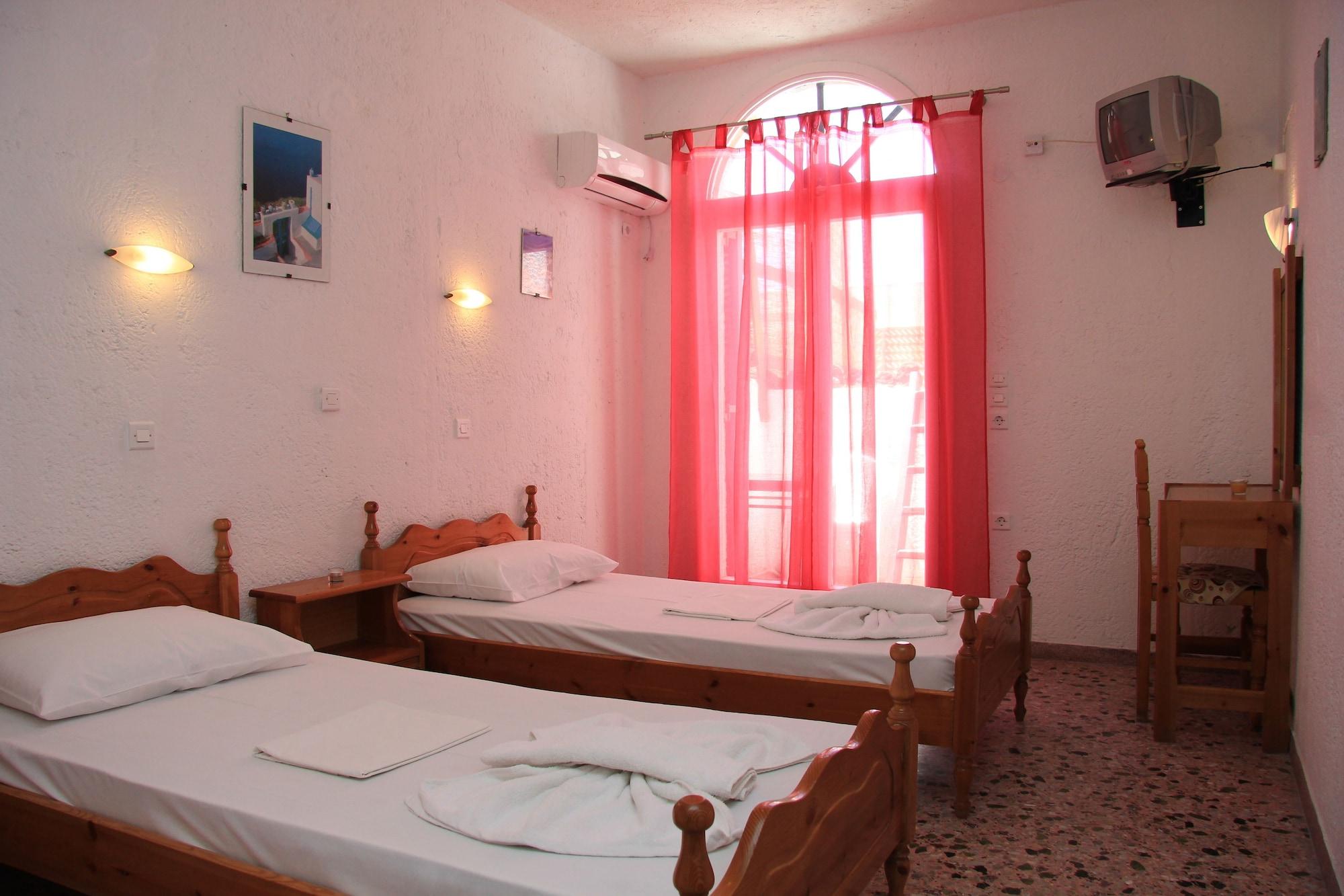 Santa Irini Hotel Perissa  Dış mekan fotoğraf