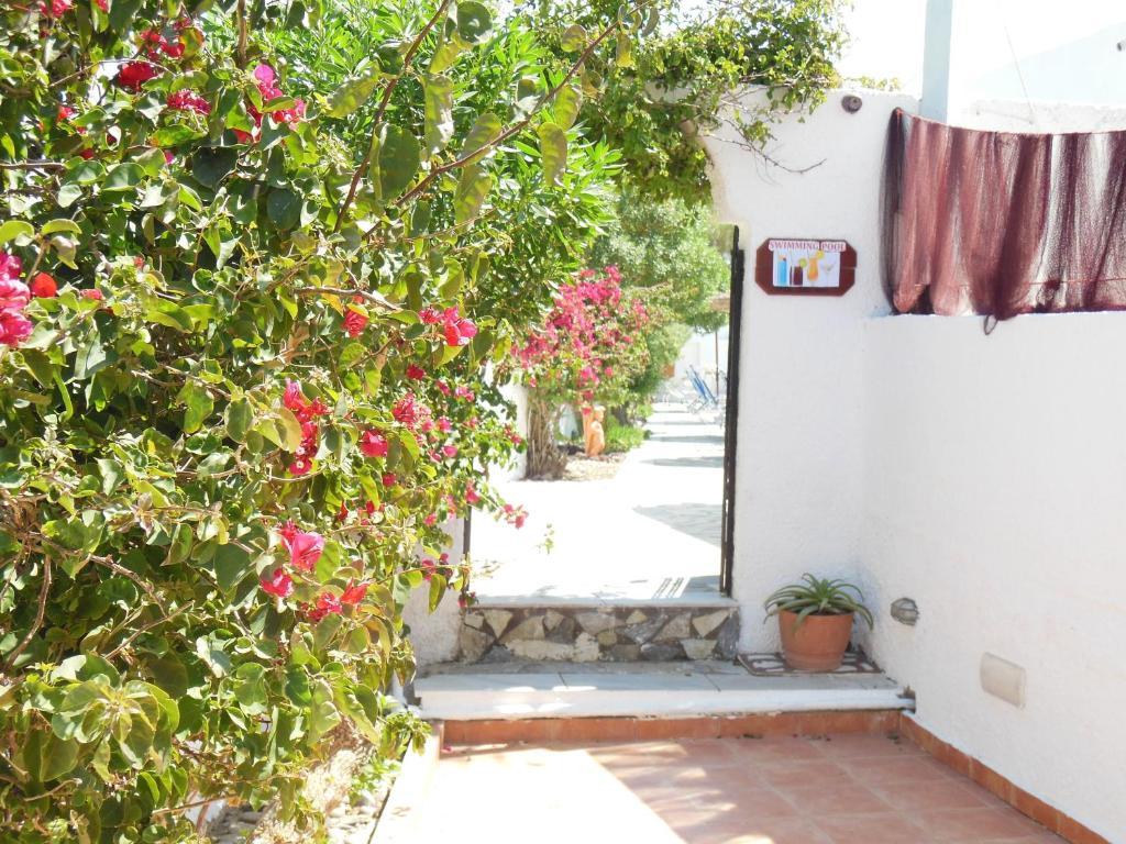 Santa Irini Hotel Perissa  Dış mekan fotoğraf