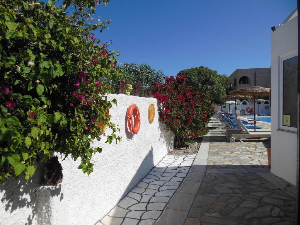 Santa Irini Hotel Perissa  Dış mekan fotoğraf