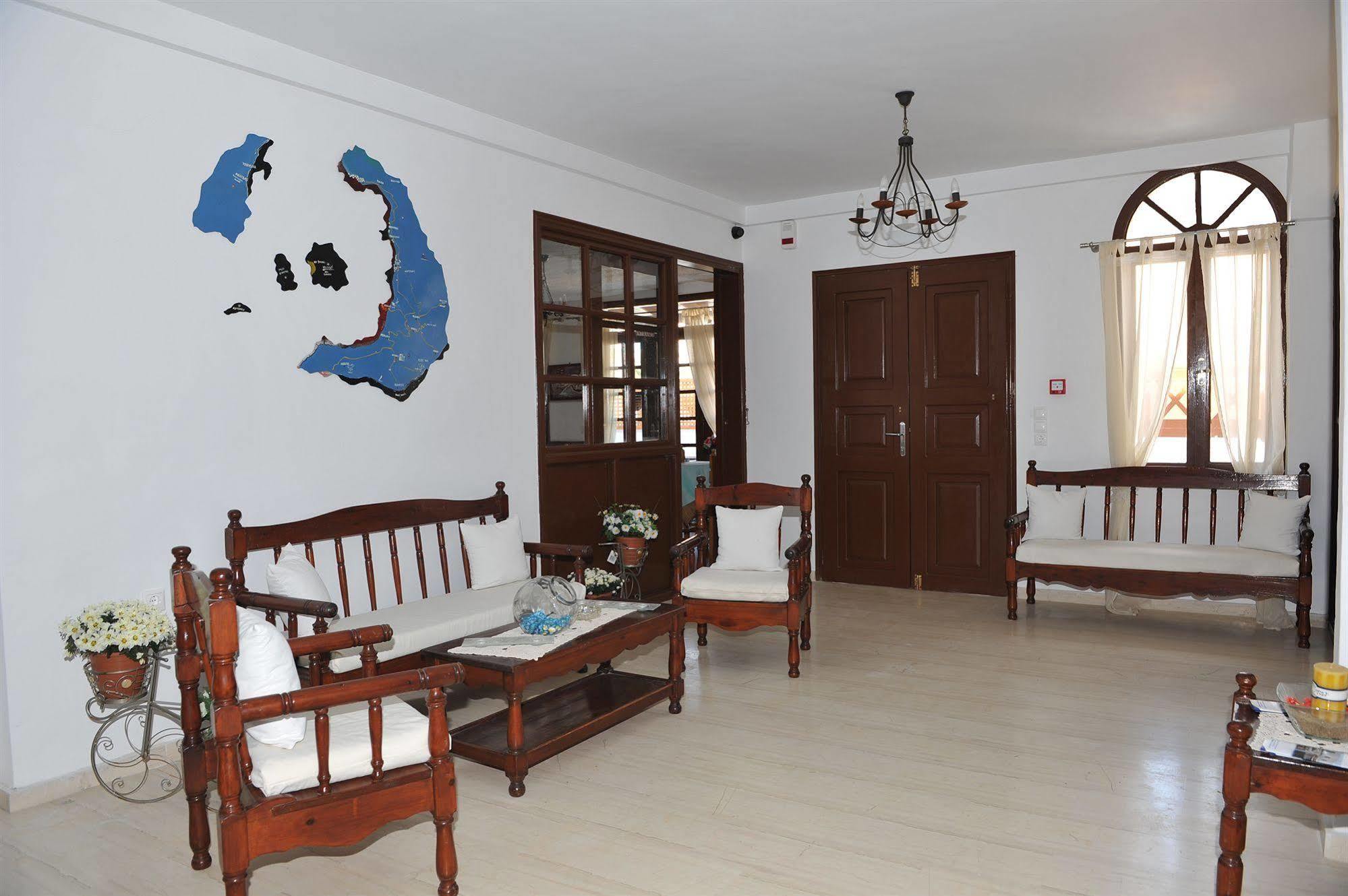 Santa Irini Hotel Perissa  Dış mekan fotoğraf