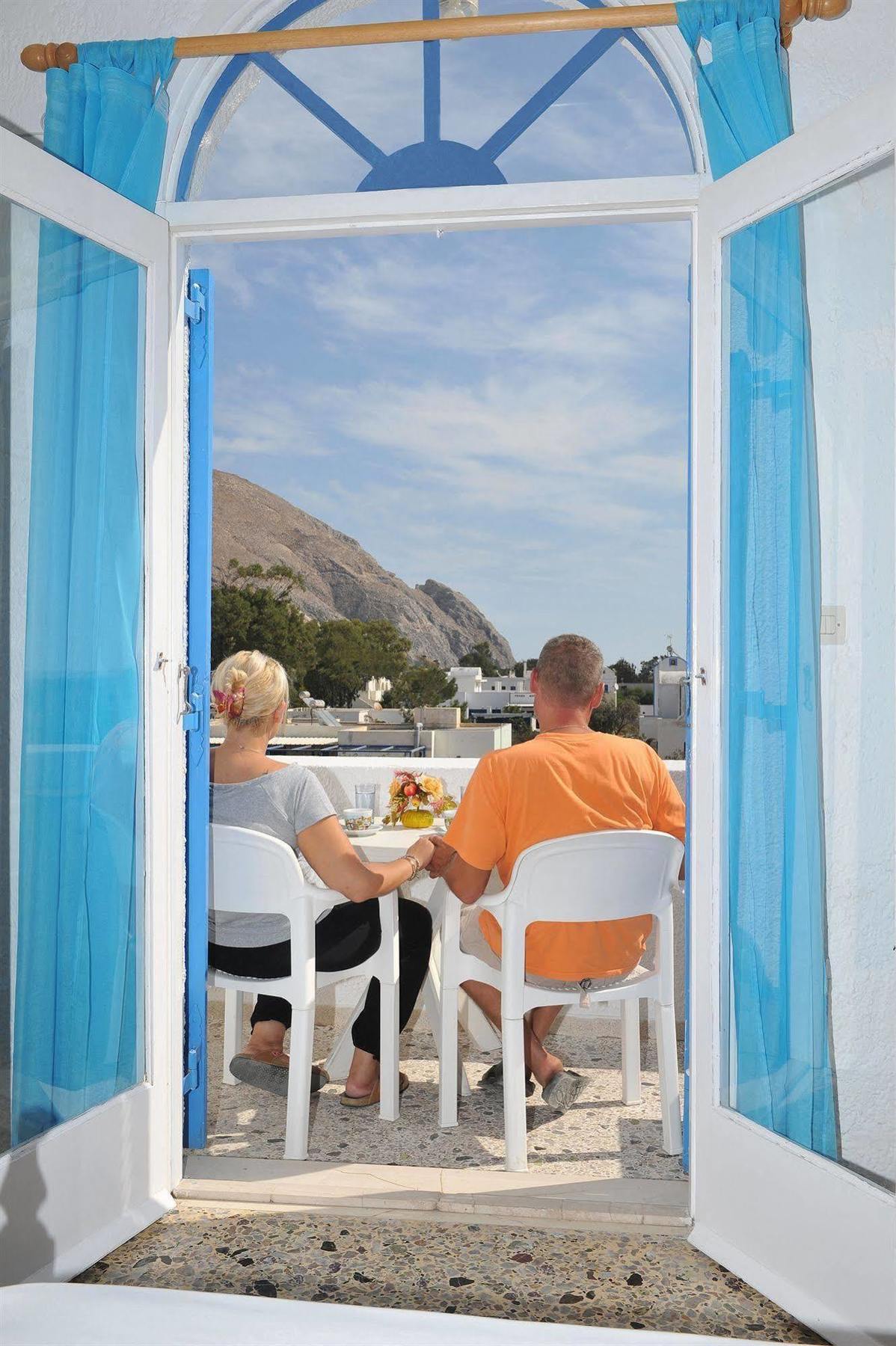 Santa Irini Hotel Perissa  Dış mekan fotoğraf