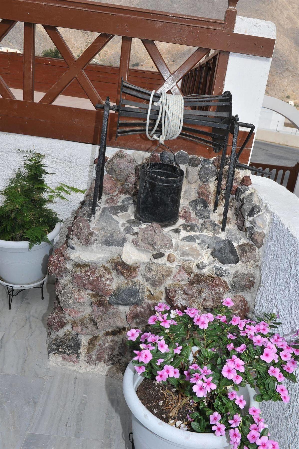 Santa Irini Hotel Perissa  Dış mekan fotoğraf